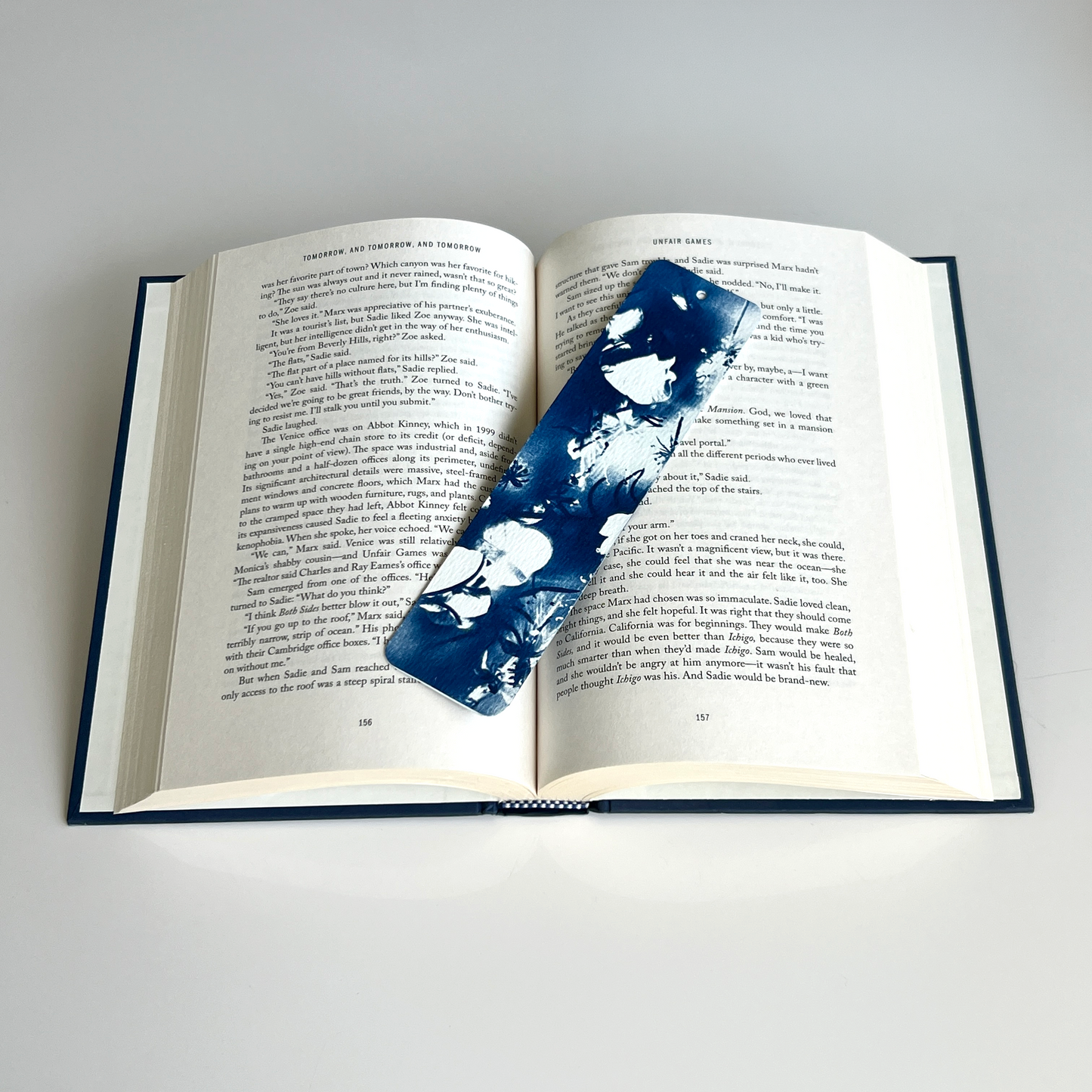 White Flowers | Bookmark